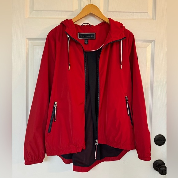 TOMMY HILFIGER Red Women’s Lightweight Everyday Weather Resistant Windbreaker M - Picture 2 of 16